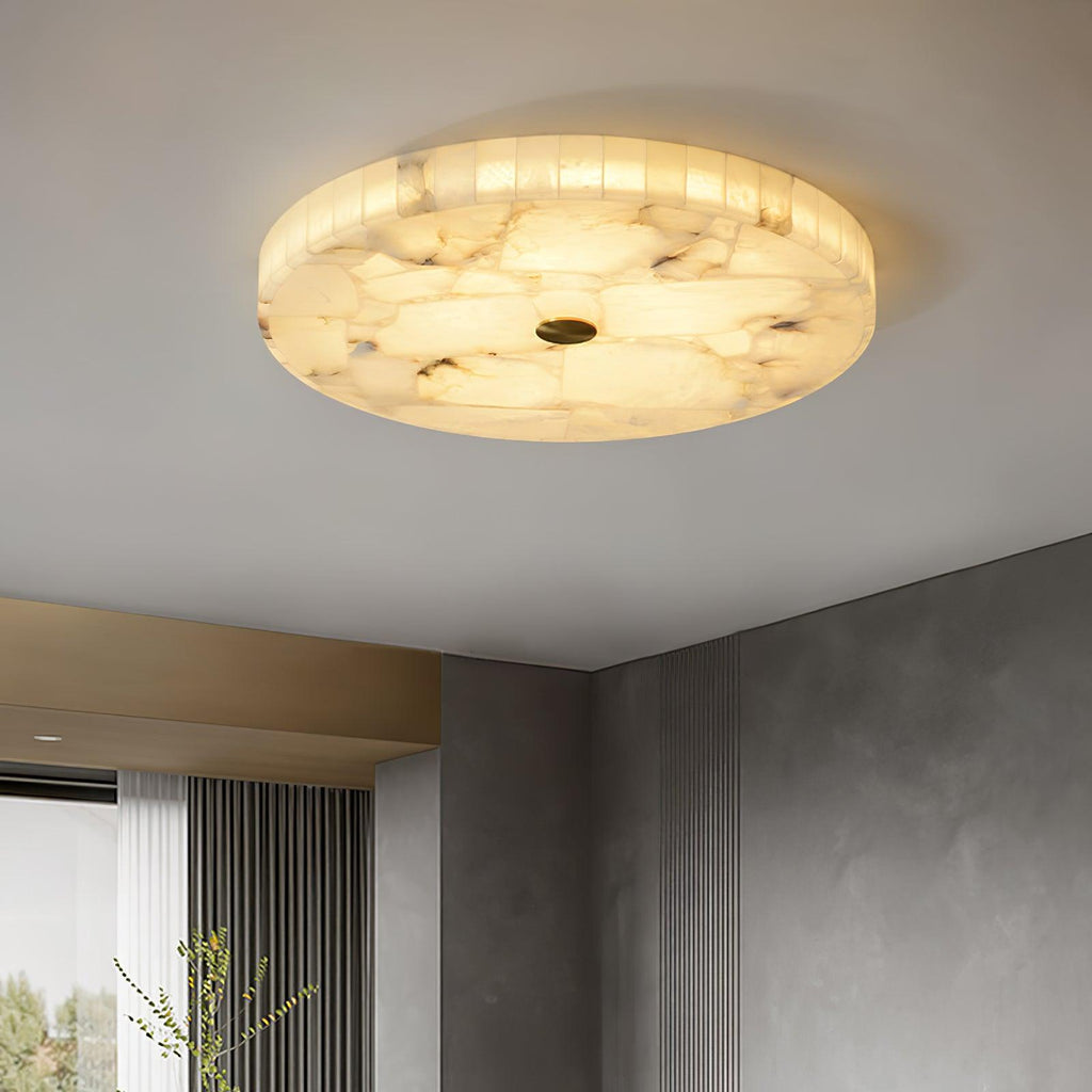 Asterra loftslampe i alabast — klassisk cirkulært design | Desfino