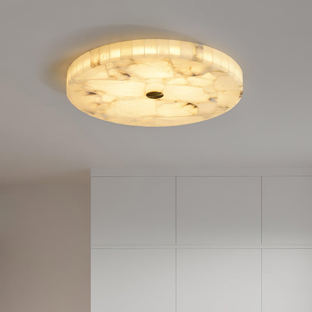 Asterra loftslampe i alabast — klassisk cirkulært design | Desfino