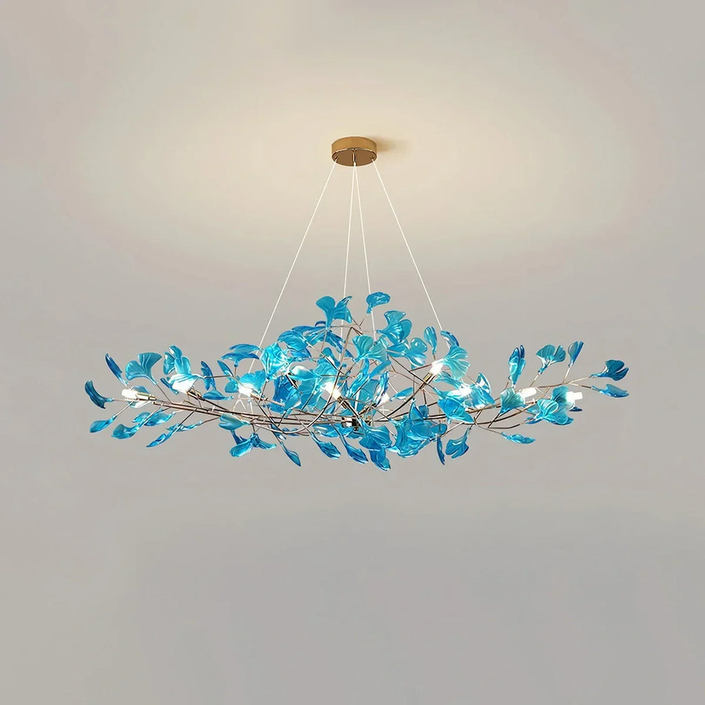Kronleuchter mit Ginkgoblättern aus Acrylglas für den Essbereich | Desfino
