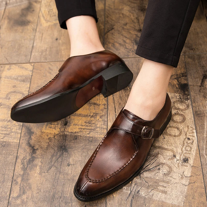 Mocassins de homem em pele premium NovaCrest — Sola rasa de designer - Desfino