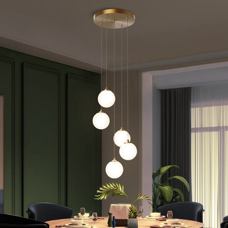 Lampadario a globo Liora — Elegante lampada a sospensione LED dalla luce calda - Desfino