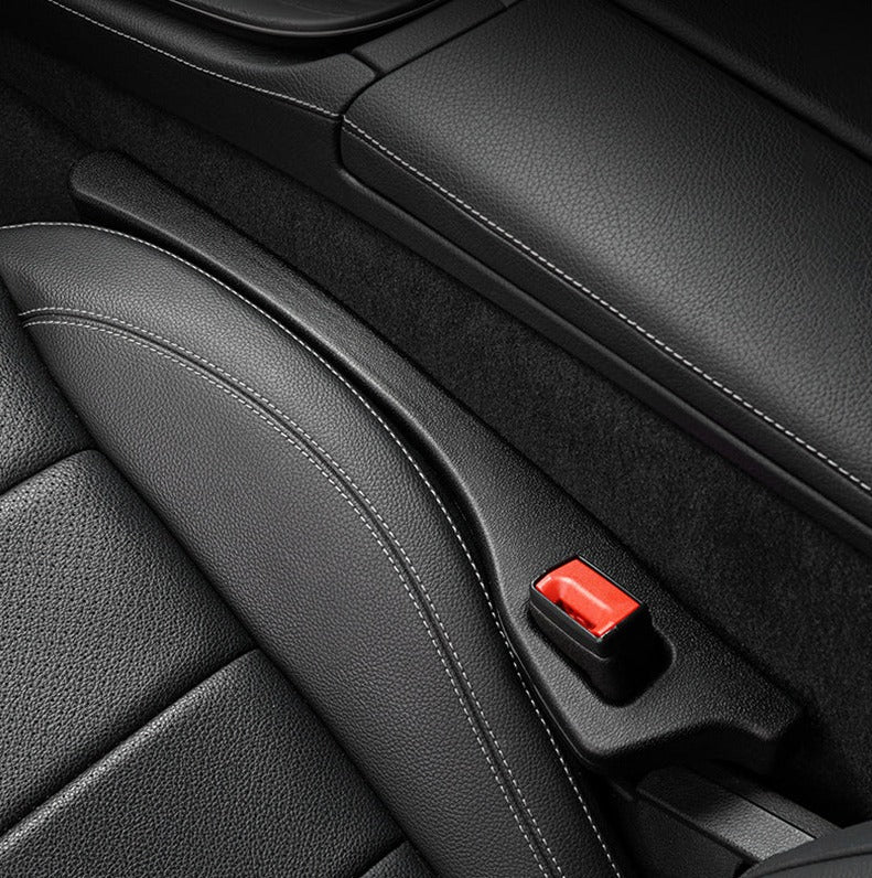 SeatSafe カーシート隙間埋めクッション - 工具不要、取り外し可能なデザイン - Desfino