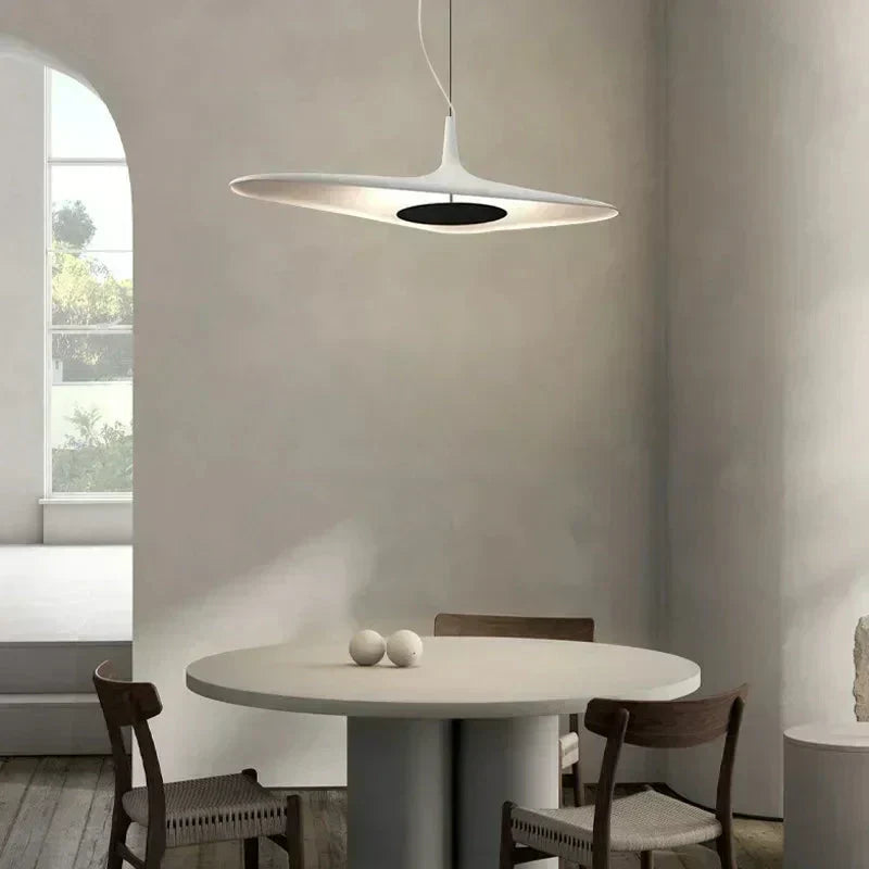 Coleção de candeeiros suspensos Sorena — luz LED individual montada num cabo - Desfino