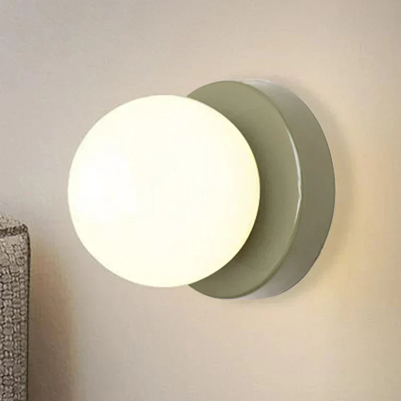 Aplique de parede LumoVela com esfera de vidro — Candeeiro LED nórdico fino, casquilho G9 - Desfino