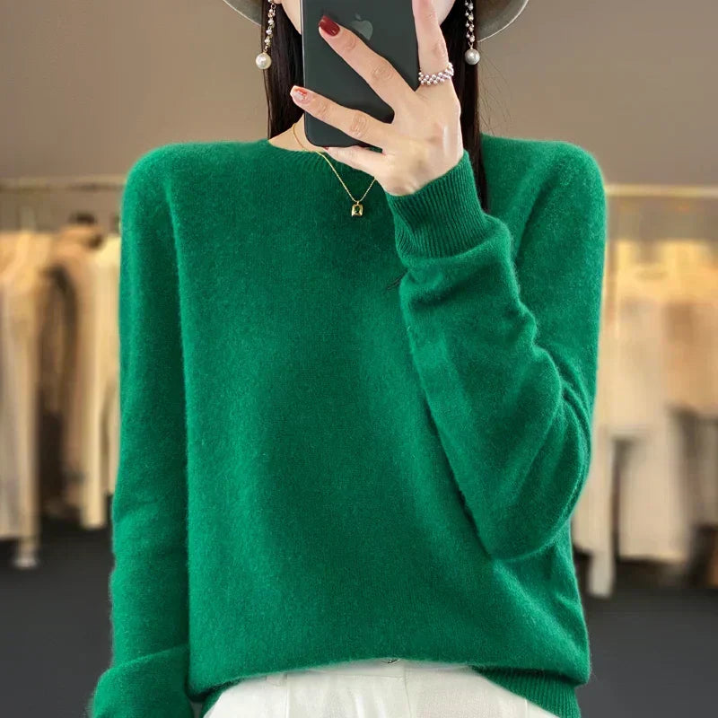 LyraLux Women's Classic O-Neck Merino Wool Sweater - Desfino