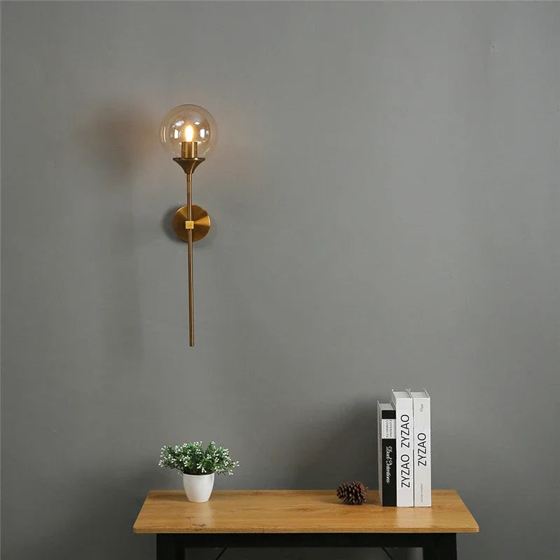 Severská nástěnná LED lampa LumaNest — světlo k posteli s dlouhým ramenem - Desfino