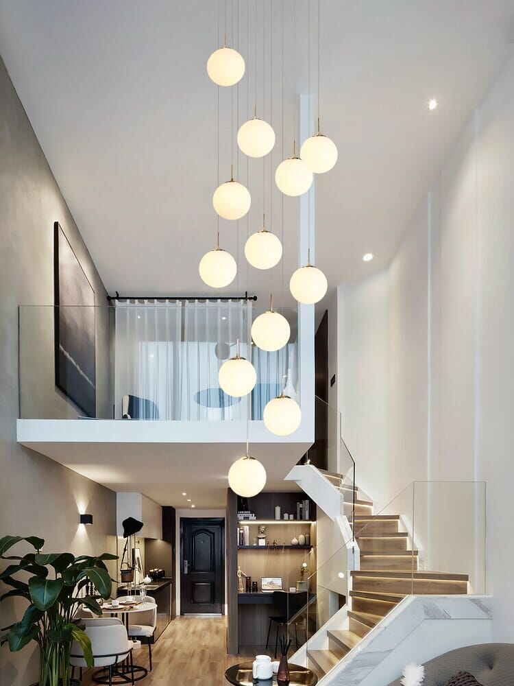 Lampadario a globo Liora — Elegante lampada a sospensione LED dalla luce calda - Desfino
