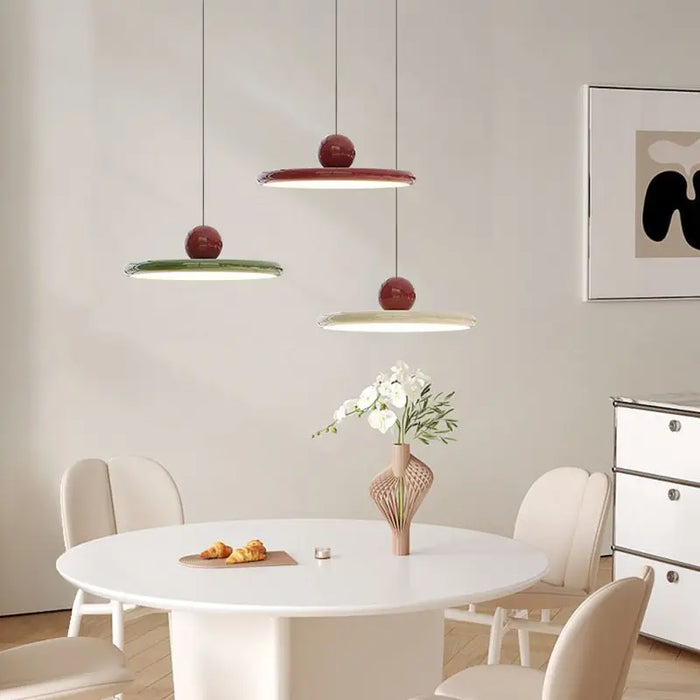 Suspension en verre crème Lunara — Design scandinave Bauhaus à LED - Desfino