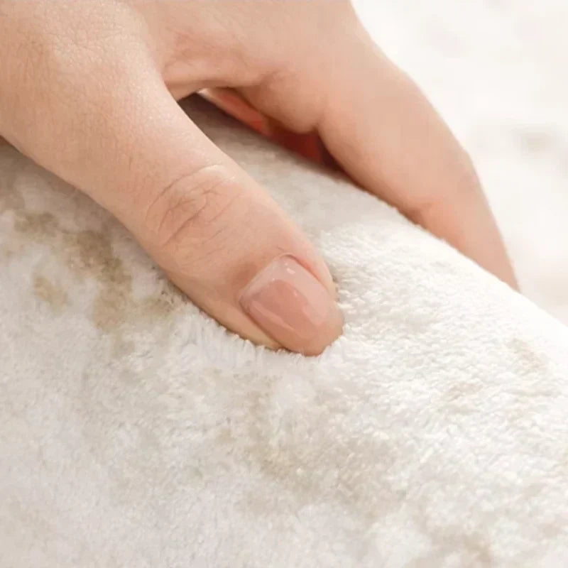 Alfombra de mármol de felpa Sara - forma irregular, base gruesa antideslizante - Desfino