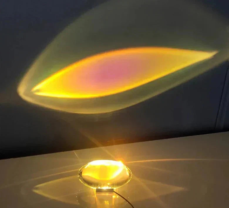 Lampe de table Solara — abat-jour transparent effet cristal, éclairage LED et projecteur de nuit - Desfino