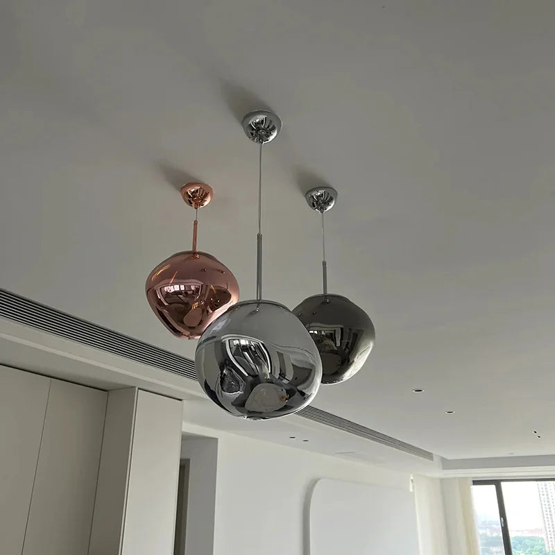 Candeeiro suspenso LED NovaLume Lava Glow — Luz suspensa de inspiração retro - Desfino