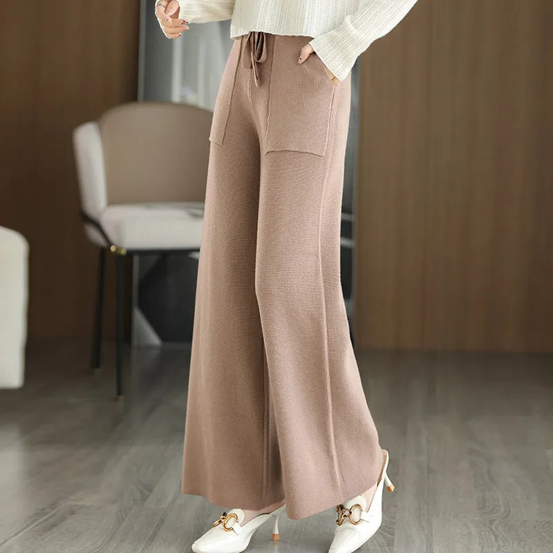 Aveline 100% Wool Relaxed-Fit Wide-Leg Sweatpants - Desfino
