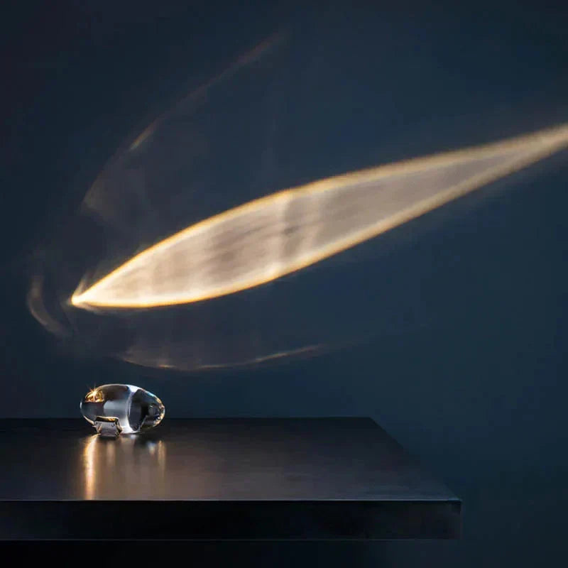 Lampe de table Solara — abat-jour transparent effet cristal, éclairage LED et projecteur de nuit - Desfino