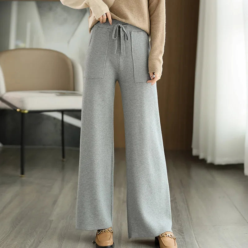 Aveline 100% Wool Relaxed-Fit Wide-Leg Sweatpants - Desfino