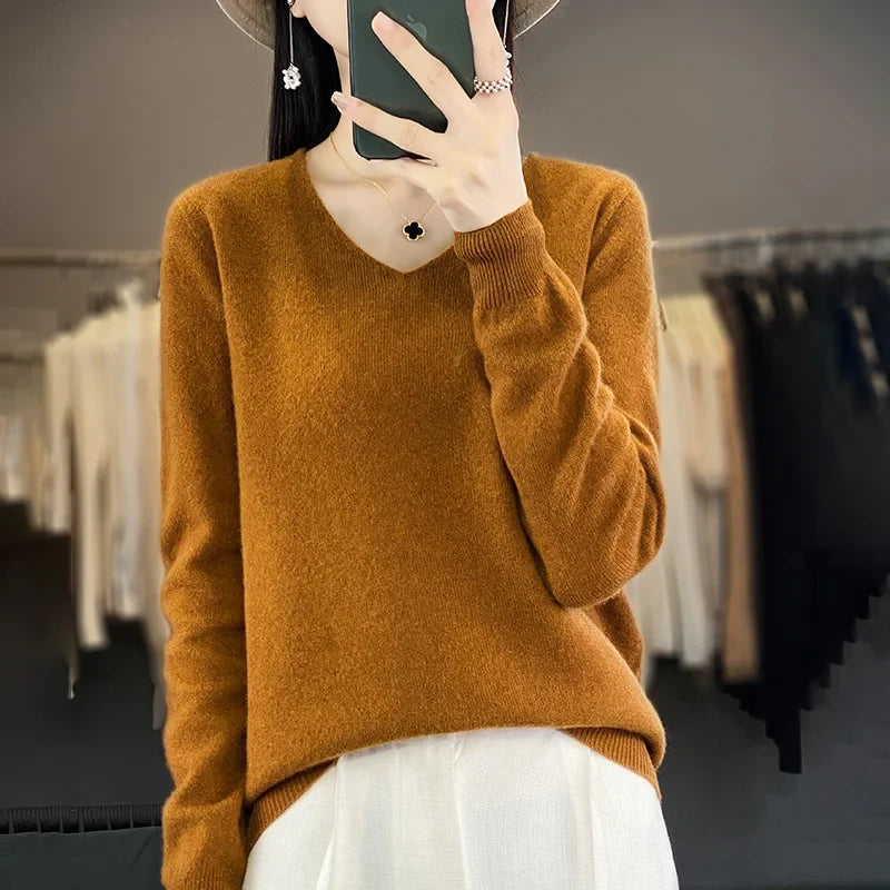 Maglione Solara con scollo a V — Vestibilità slim, 2 fili, 100% lana merino australiana extrafine - Desfino