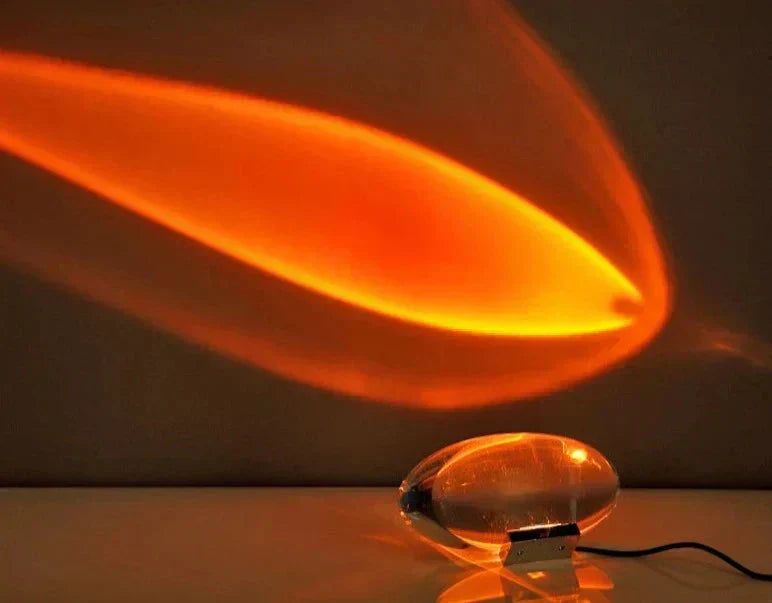 Lampe de table Solara — abat-jour transparent effet cristal, éclairage LED et projecteur de nuit - Desfino