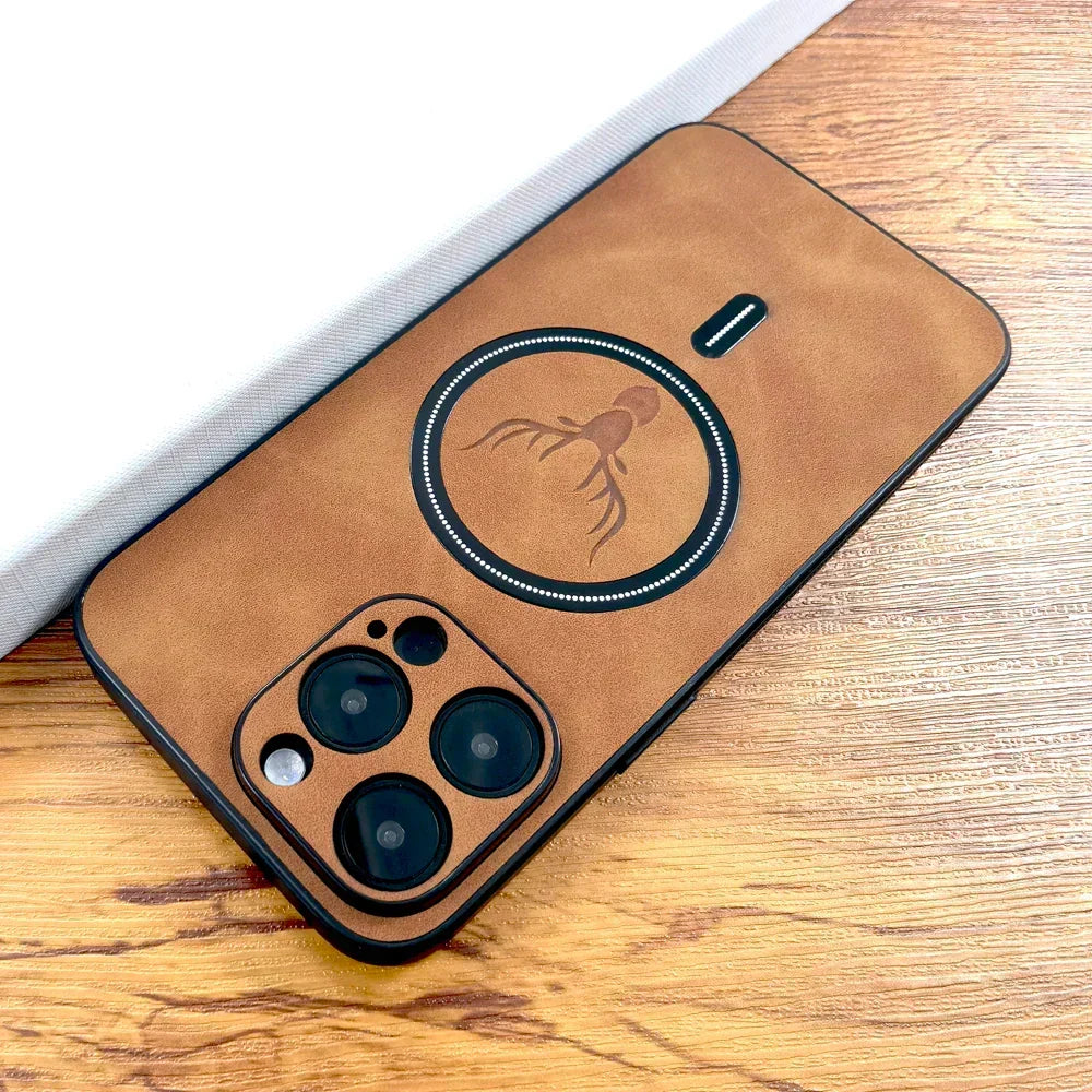 Etui Cedar Vale na iPhone'a — emblemat jelenia, kompatybilne z MagSafe - Desfino