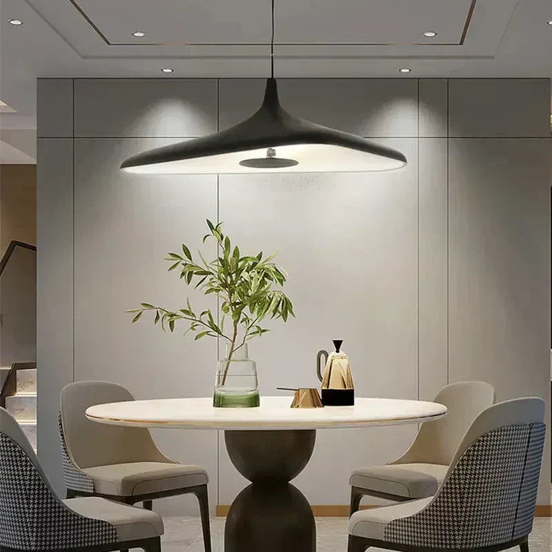 Coleção de candeeiros suspensos Sorena — luz LED individual montada num cabo - Desfino