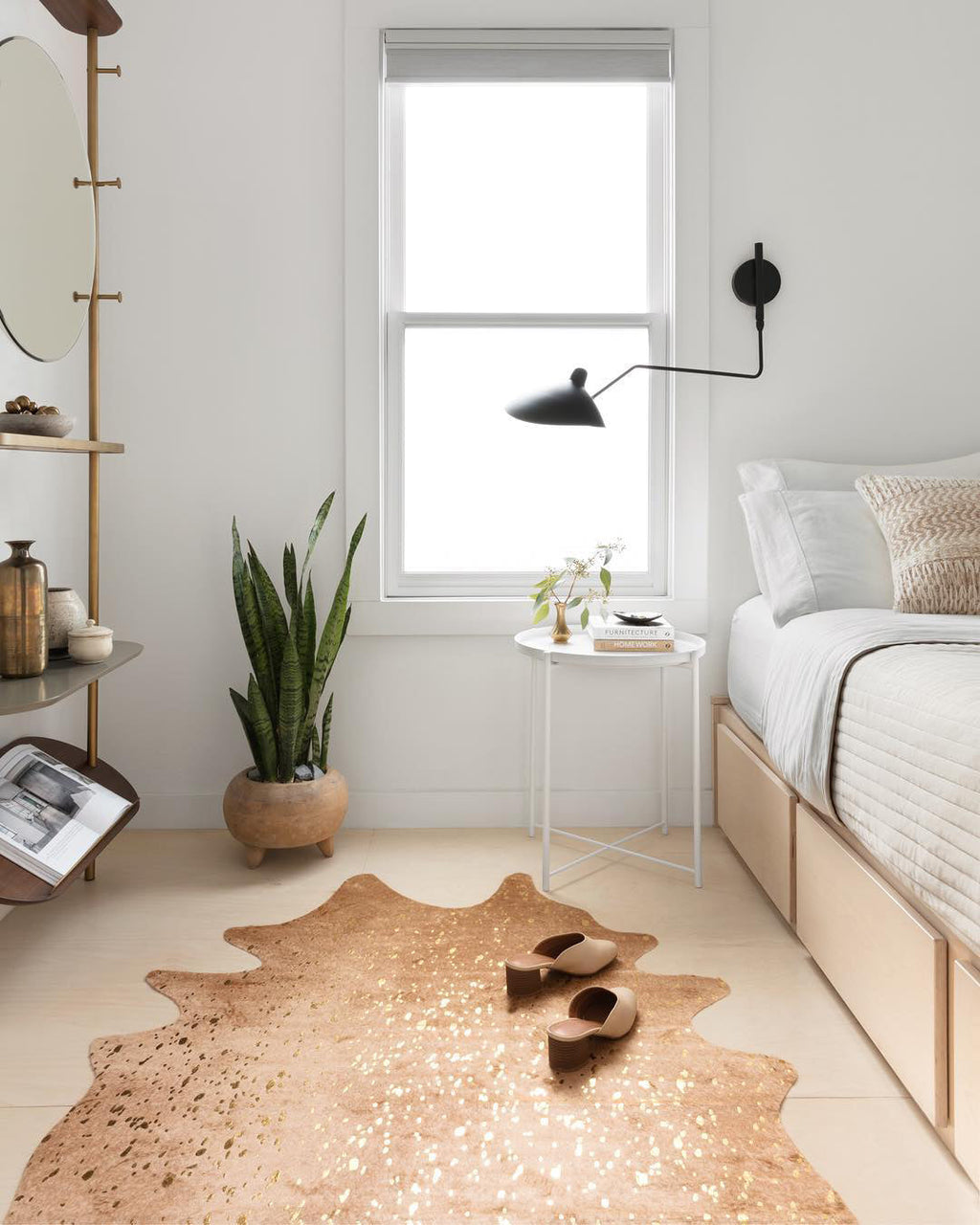 Zweiarmige Plug-in-Wandleuchte für das Schlafzimmer | Desfino