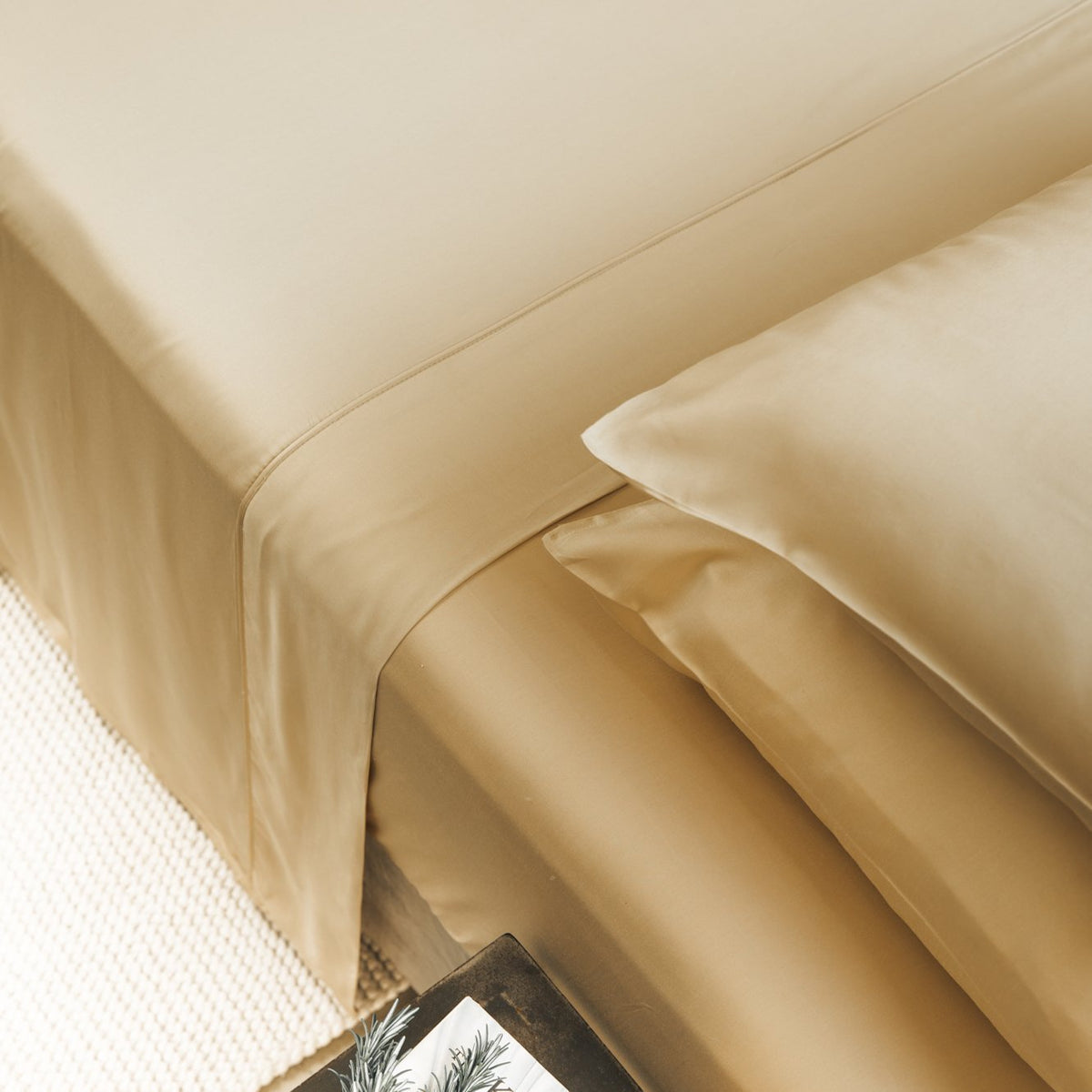 AureaLoom Bamboo Lyocell Silkweave Flat Sheet — Cooling - Desfino