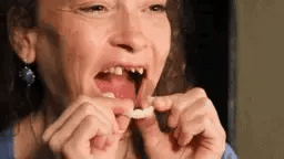 Formula per riparare i denti sviluppata da dentisti — Soluzione sbiancante non invasiva, trattamento delicato dello smalto