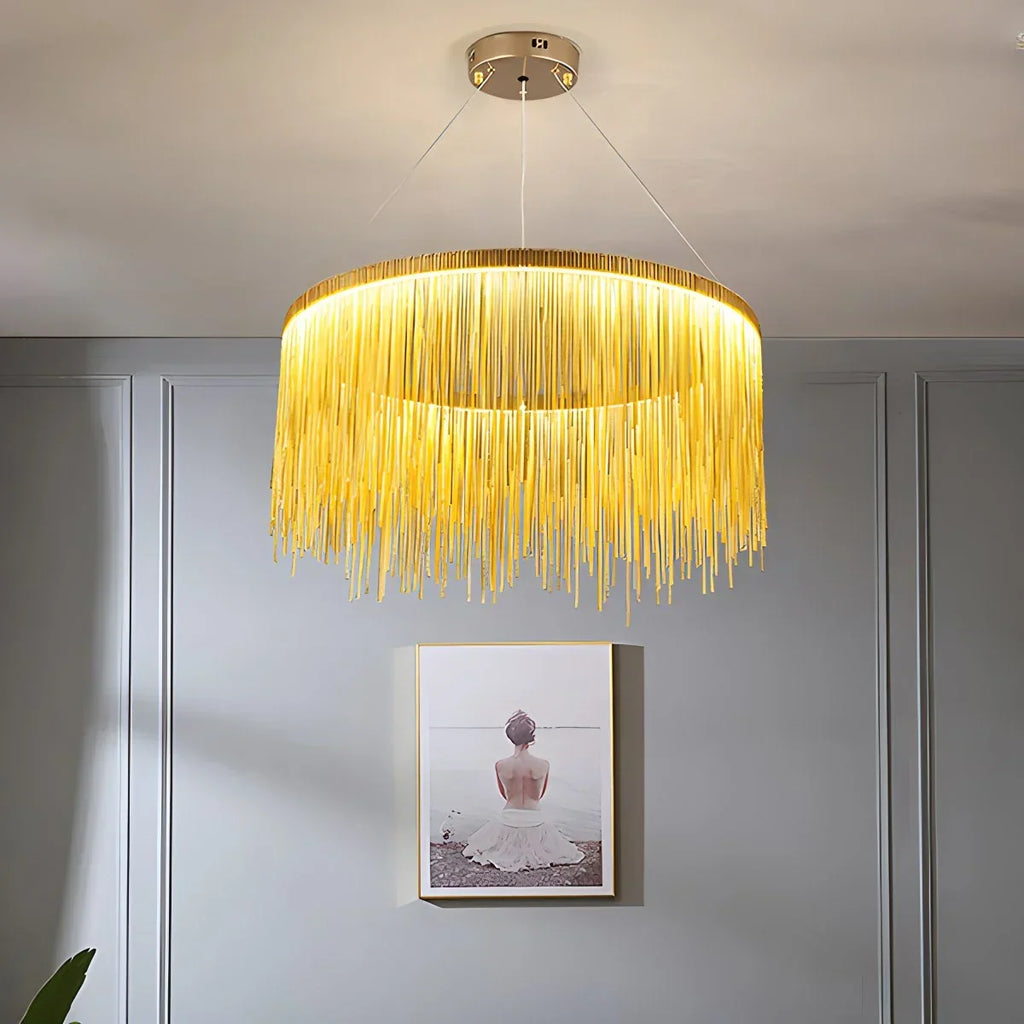 Moderner Kronleuchter mit Quasten im Art-déco-Stil | Desfino