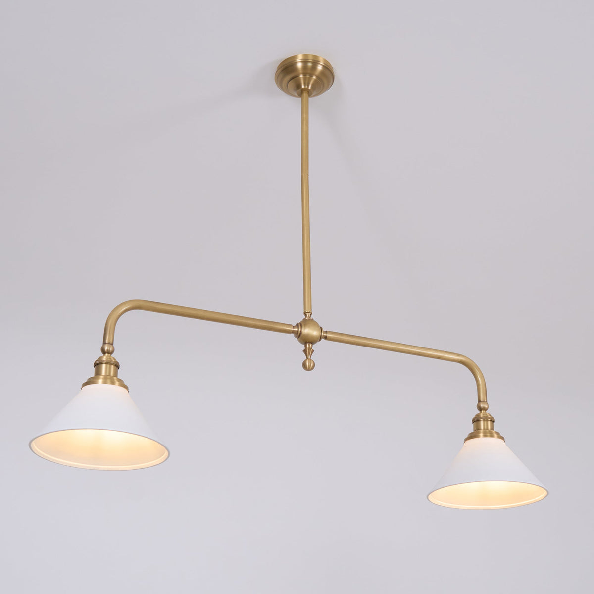 Candeeiro suspenso de vidro vintage AstraVex — Abat-jour branco, design de duas lâmpadas - Desfino