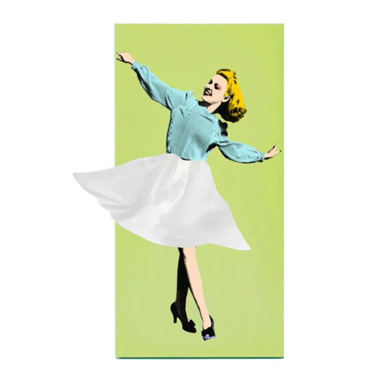 Vintage 1950-es évekbeli pin-up fa papírzsebkendő-tartó — átöltözőruhás grafika - Desfino