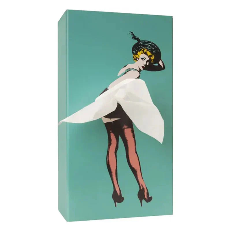 Vintage 1950-es évekbeli pin-up fa papírzsebkendő-tartó — átöltözőruhás grafika - Desfino