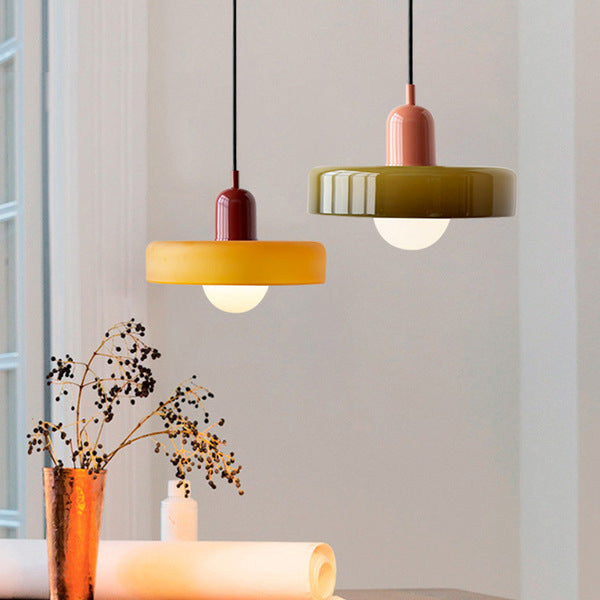Aurelo Bauhaus-Pendelleuchte — Farbiger Glasschirm, rundes Baldachin