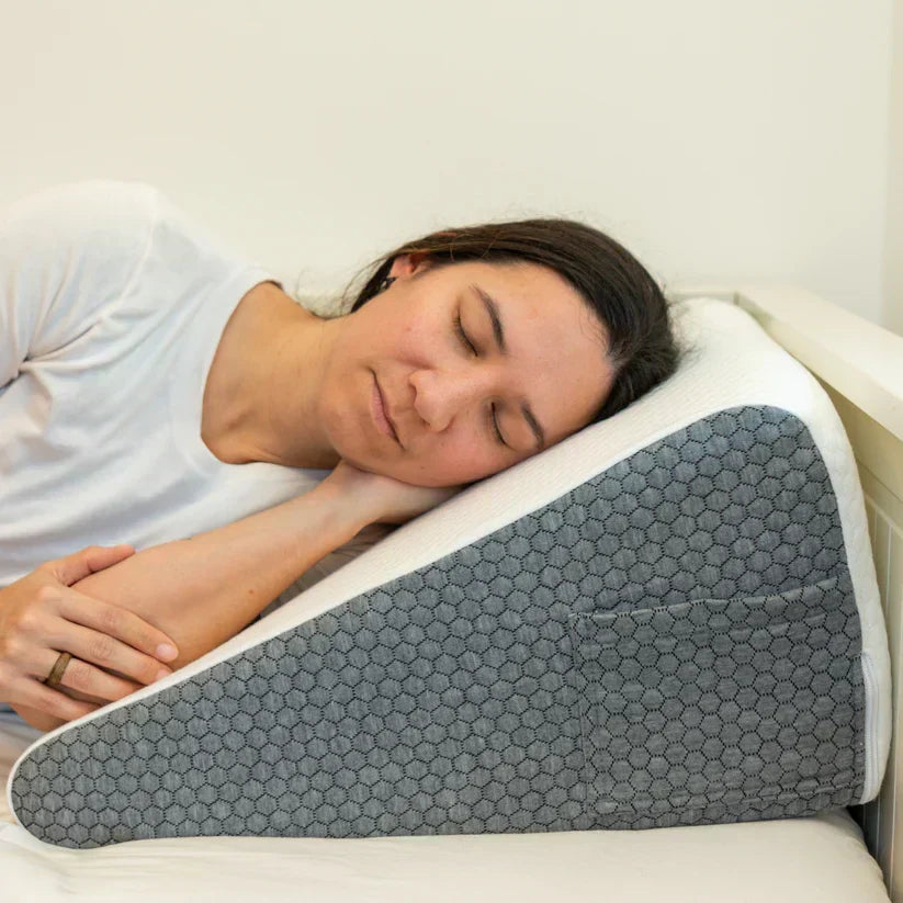 AeroSleep Inclined Wedge Pillow — Snoring Relief Support - Desfino