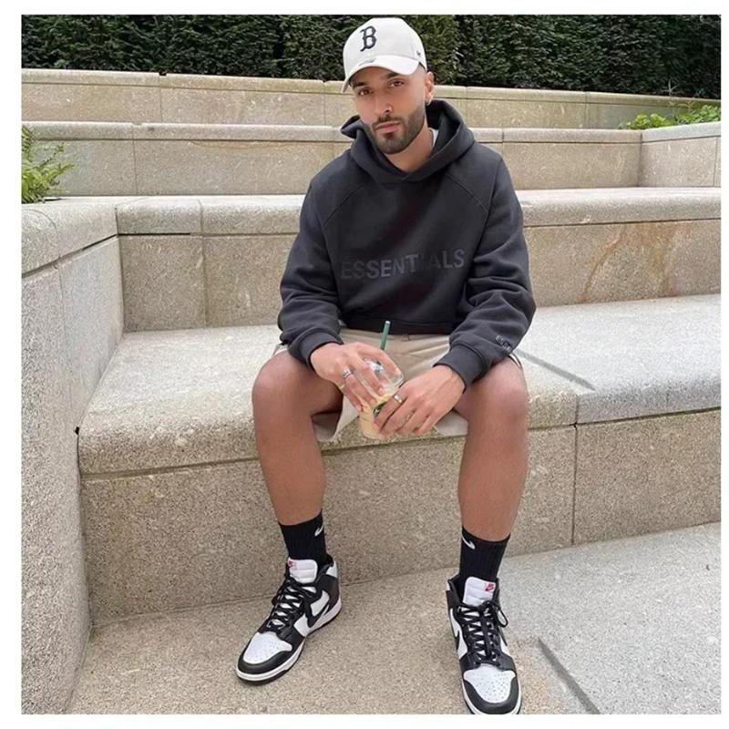 Fear of God Essentials Hoodie — 100 % Baumwolle, lockere Passform, Kängurutasche - Desfino