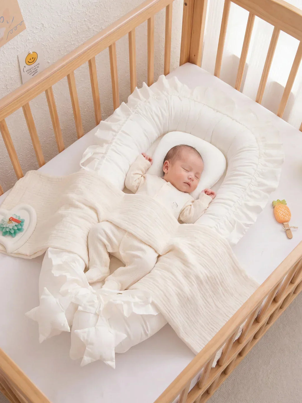 Übergangsliege für Babyschlaf – gebogene, sichere Unterstützung