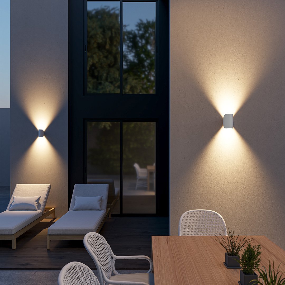 Applique murale moderne LumaTwist — LED chaude à lumière diffuse, profil mince - Desfino