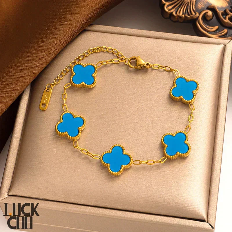 SylvaClove Clover Bracelet — Four Delicate Floral Charms - Desfino