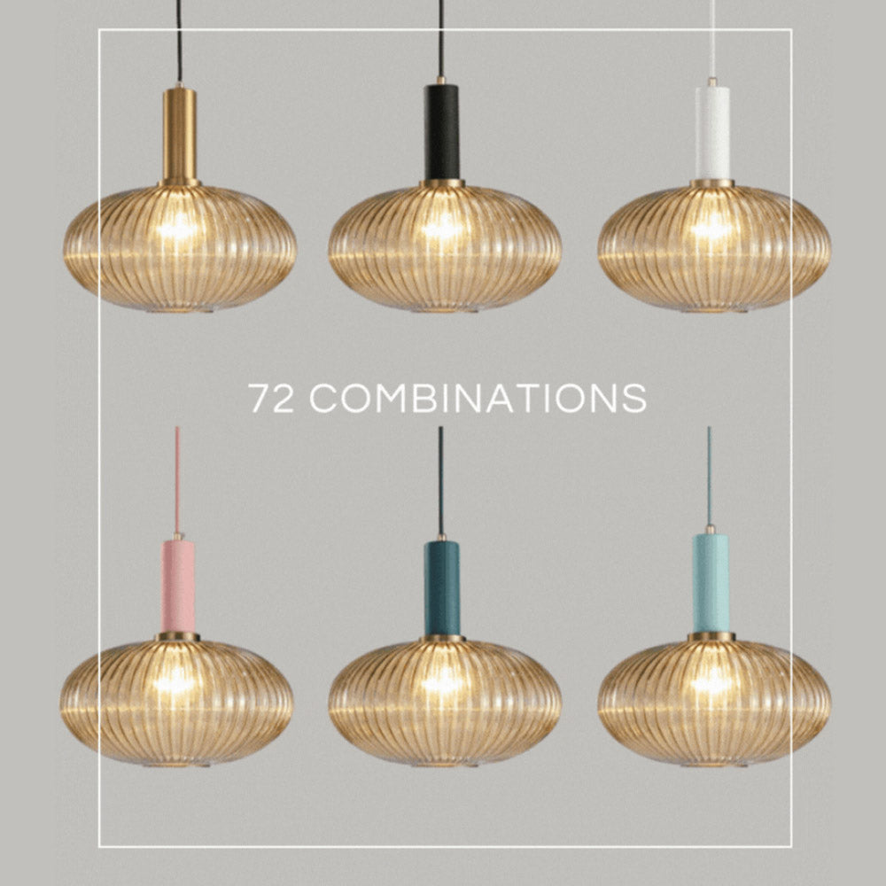 Nordisk pendellampe i rillet glass — moderne varm-hvitt lys - Desfino