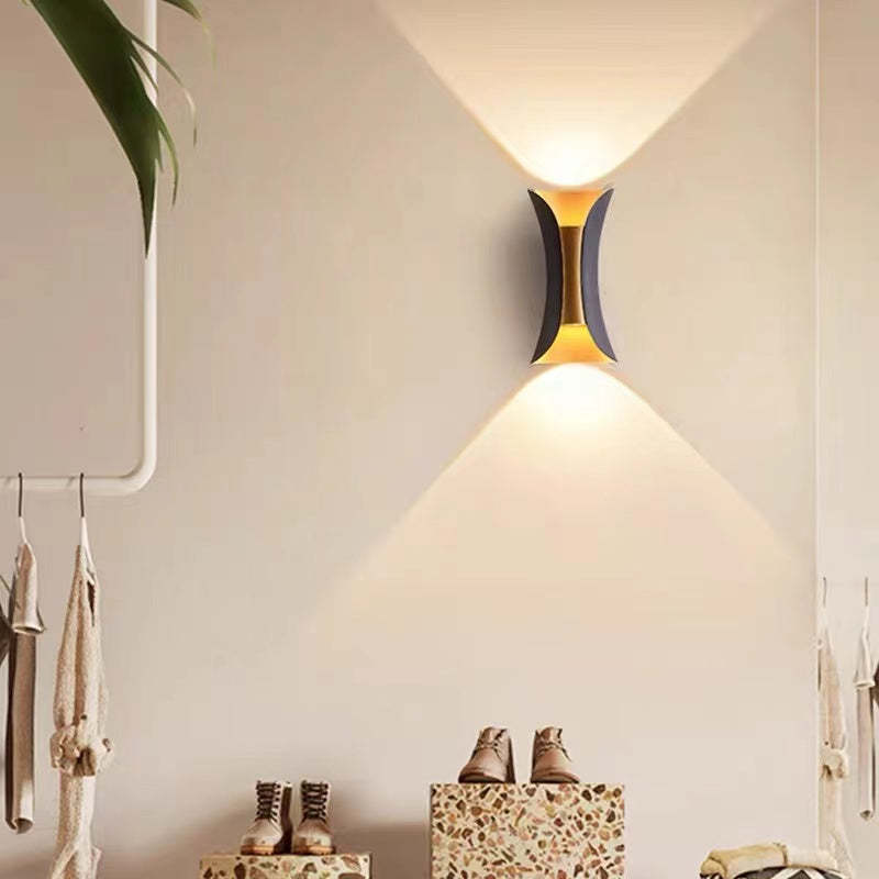Arcora Curve Outdoor LED Wall Light — Hardwired, IP65 - Desfino