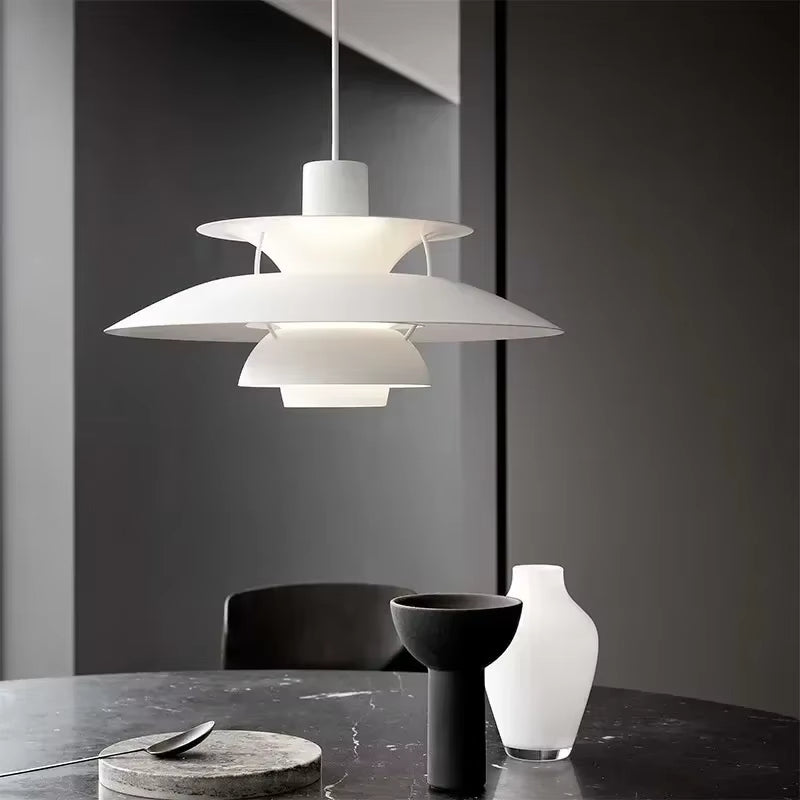 Lampă suspendată scandinavă Lumera — corp de iluminat în formă de petale - Desfino