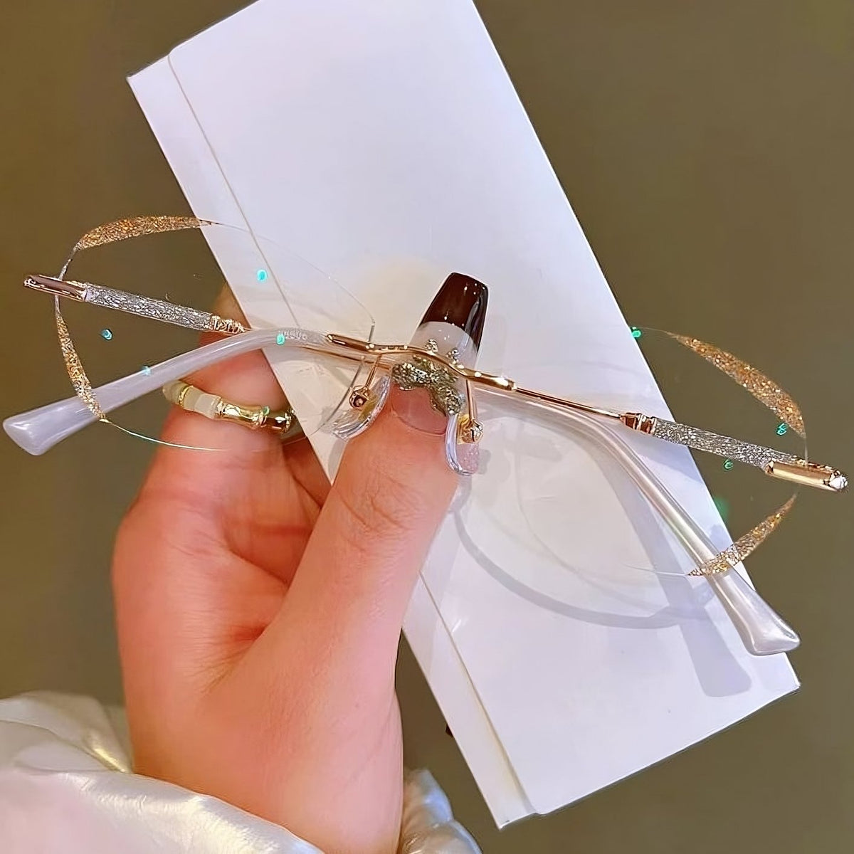 Lunettes de lecture Aurena pour femmes à monture diamant sans cerclage — Verres filtrant la lumière bleue