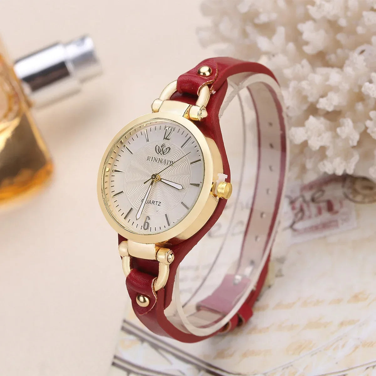 Relógio de pulso elegante para mulher Aurelia — Bracelete durável, mecanismo preciso - Desfino
