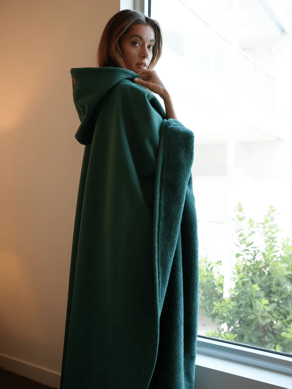 Mikina s kapucí ArcticFlare LumaWeave — oversize střih, ultra měkká, proti stresu - Desfino