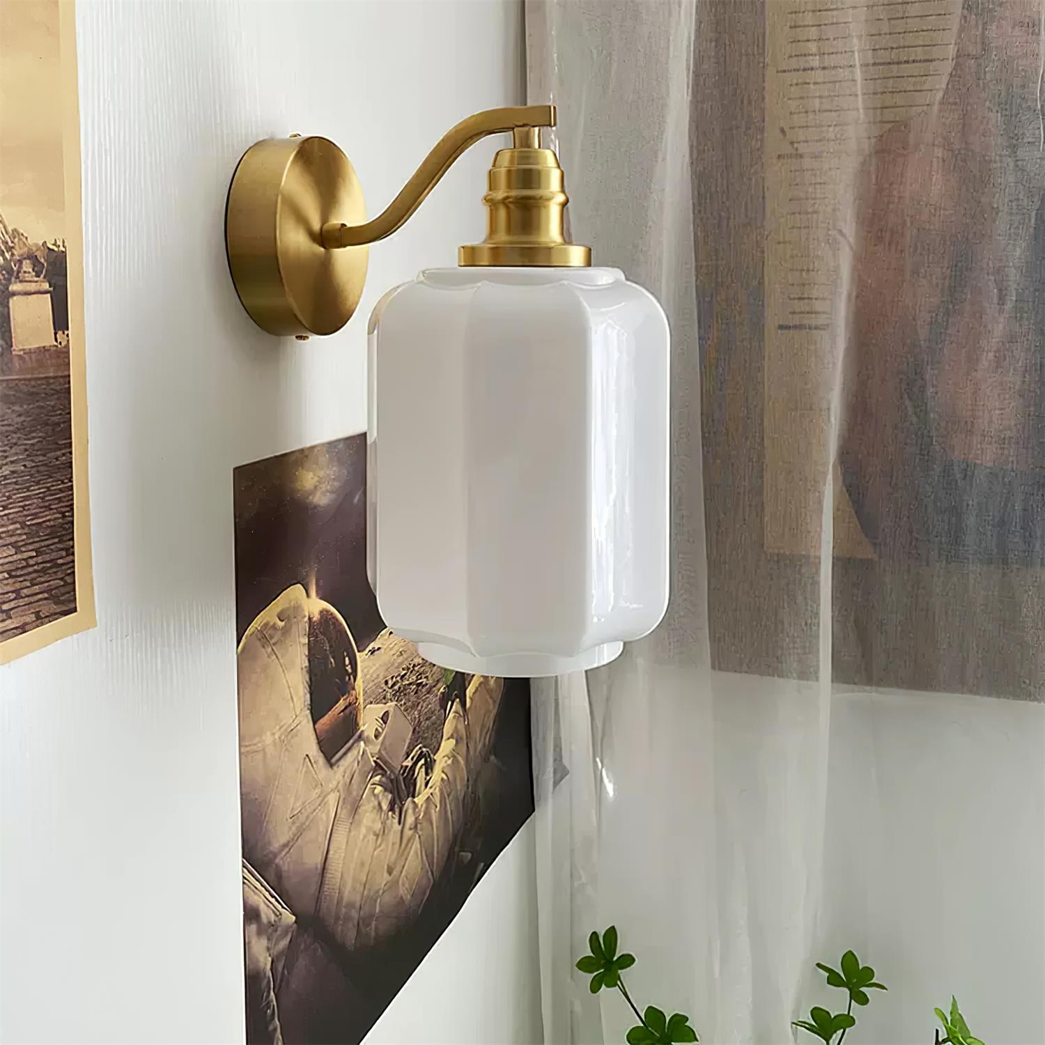 Henry Wandleuchte mit Stecker – B 15 x H 25 cm