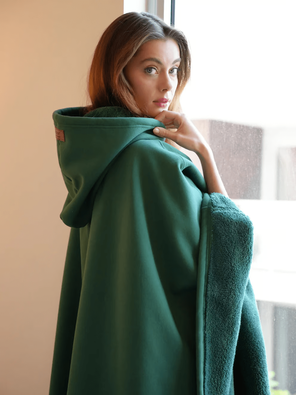 ArcticFlare LumaWeave kapucnis pulóver — Oversize szabás, rendkívül puha, stresszcsökkentő - Desfino