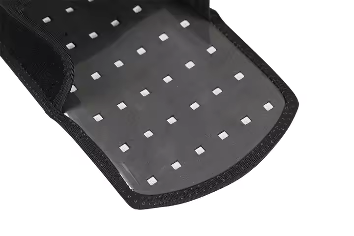 SolaraStep Infrared Therapy Slippers — 90 Near-IR & 180 Red Lights - Desfino