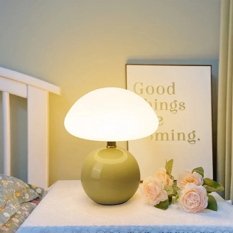Calvryn Cream Mushroom Table Lamp — Vintage Bauhaus Style, 20 cm Diameter