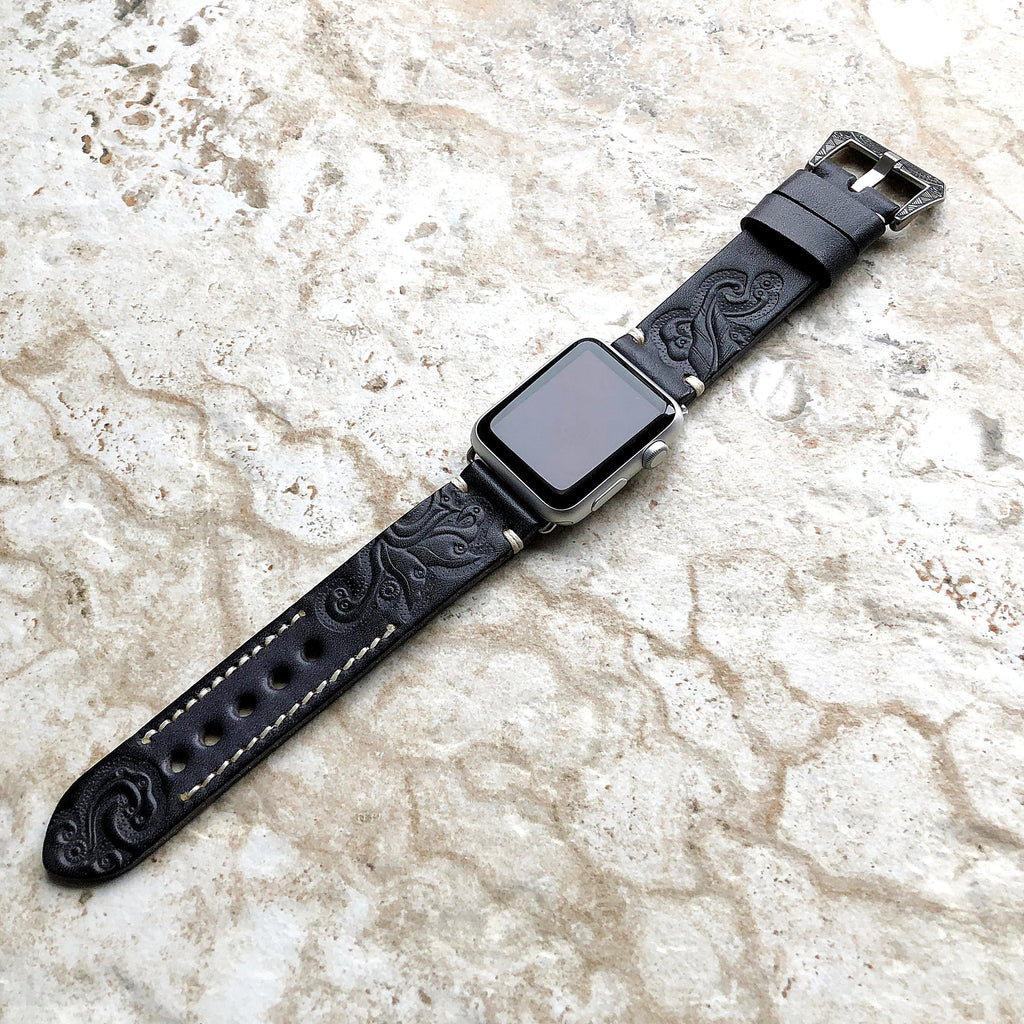 Sera Apple Watch-armband — handgraverat läder, präglat mönster - Desfino