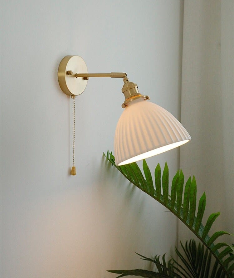 Applique da parete fatta a mano — Paralume a coppa plissettato in ceramica, lampadina inclusa - Desfino