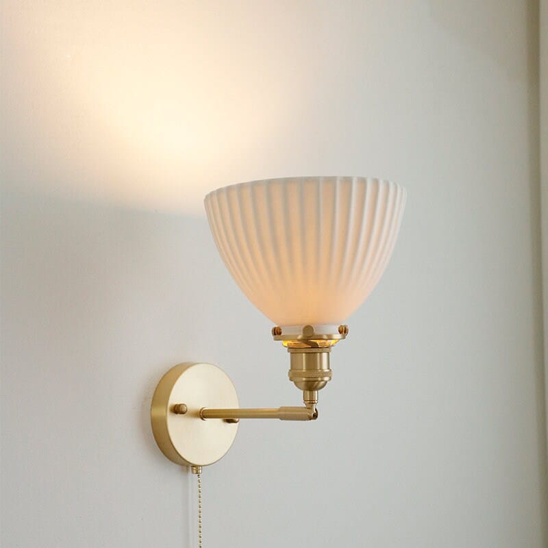 Applique da parete fatta a mano — Paralume a coppa plissettato in ceramica, lampadina inclusa - Desfino