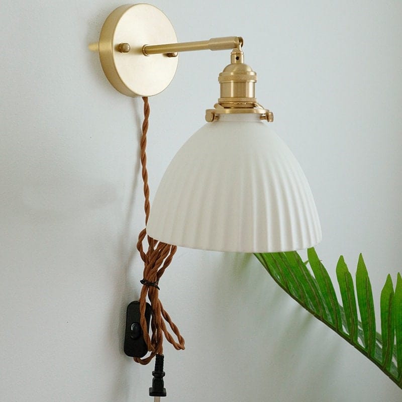 Applique da parete fatta a mano — Paralume a coppa plissettato in ceramica, lampadina inclusa - Desfino