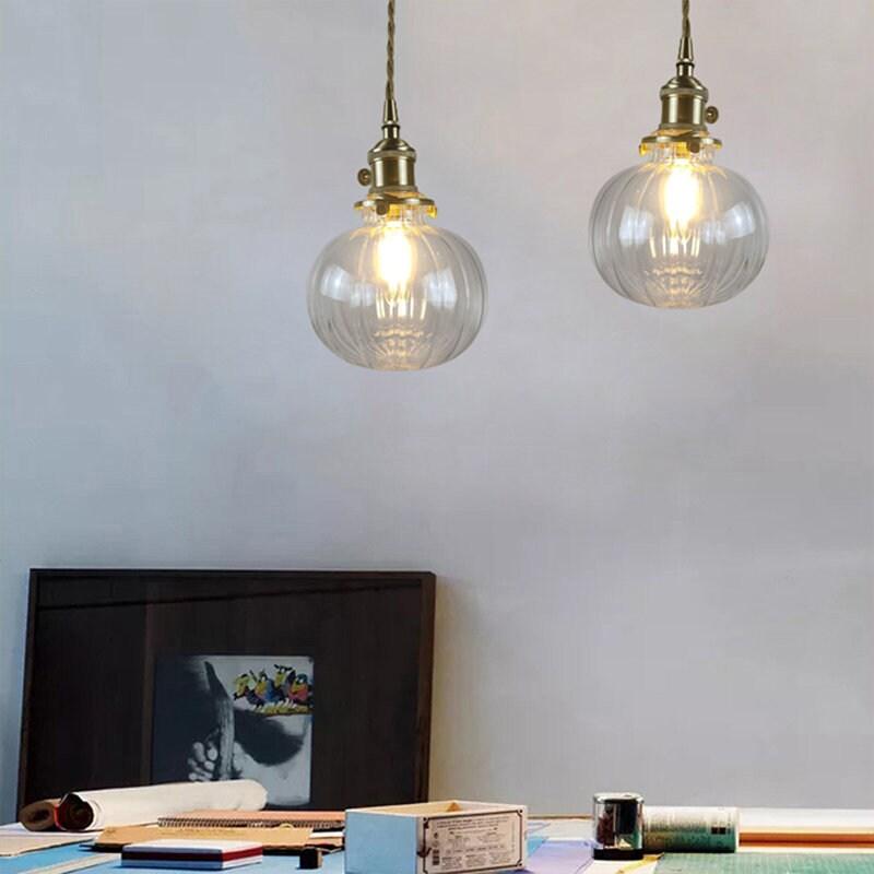 Lampada a sospensione Lunora in vetro lavorato a mano — Ottone mid-century, LED - Desfino